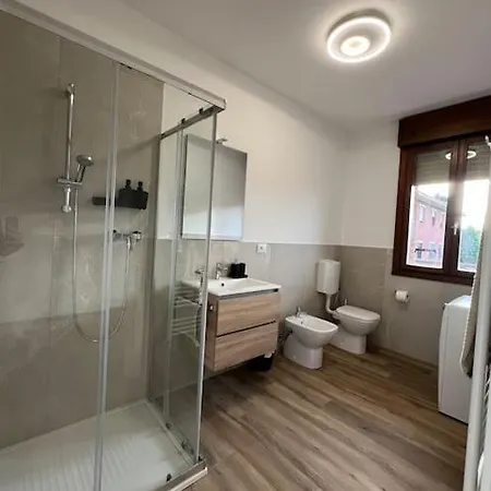 Ferrari Track 公寓 *