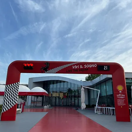 公寓 Ferrari Track